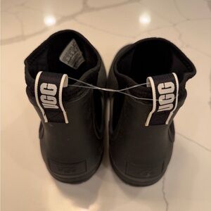 UGG Black Waterproof Rain Ankle Boots | Logo Pull Tab | Rubber Chelsea Style